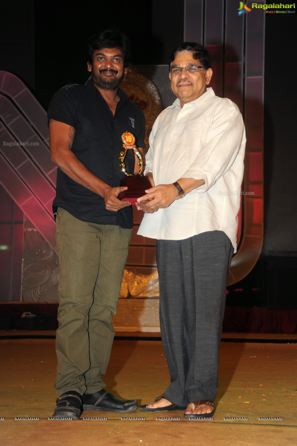 Santosham South Indian Film Awards 2011