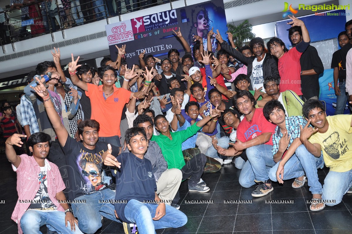 Satya Dance Studio Flash Mob at City Center, Hyderabad