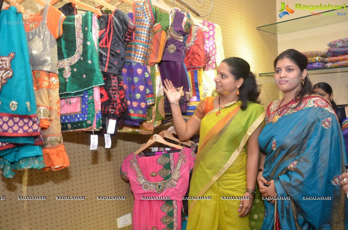 Kavitha Launches Srihita Boutique