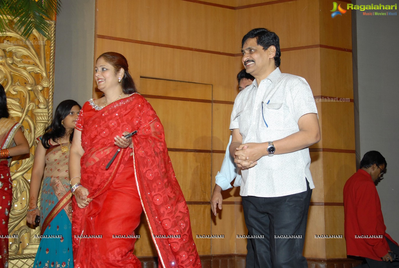 Subhashini’s Daughter Pooja Priyanka Wedding Reception