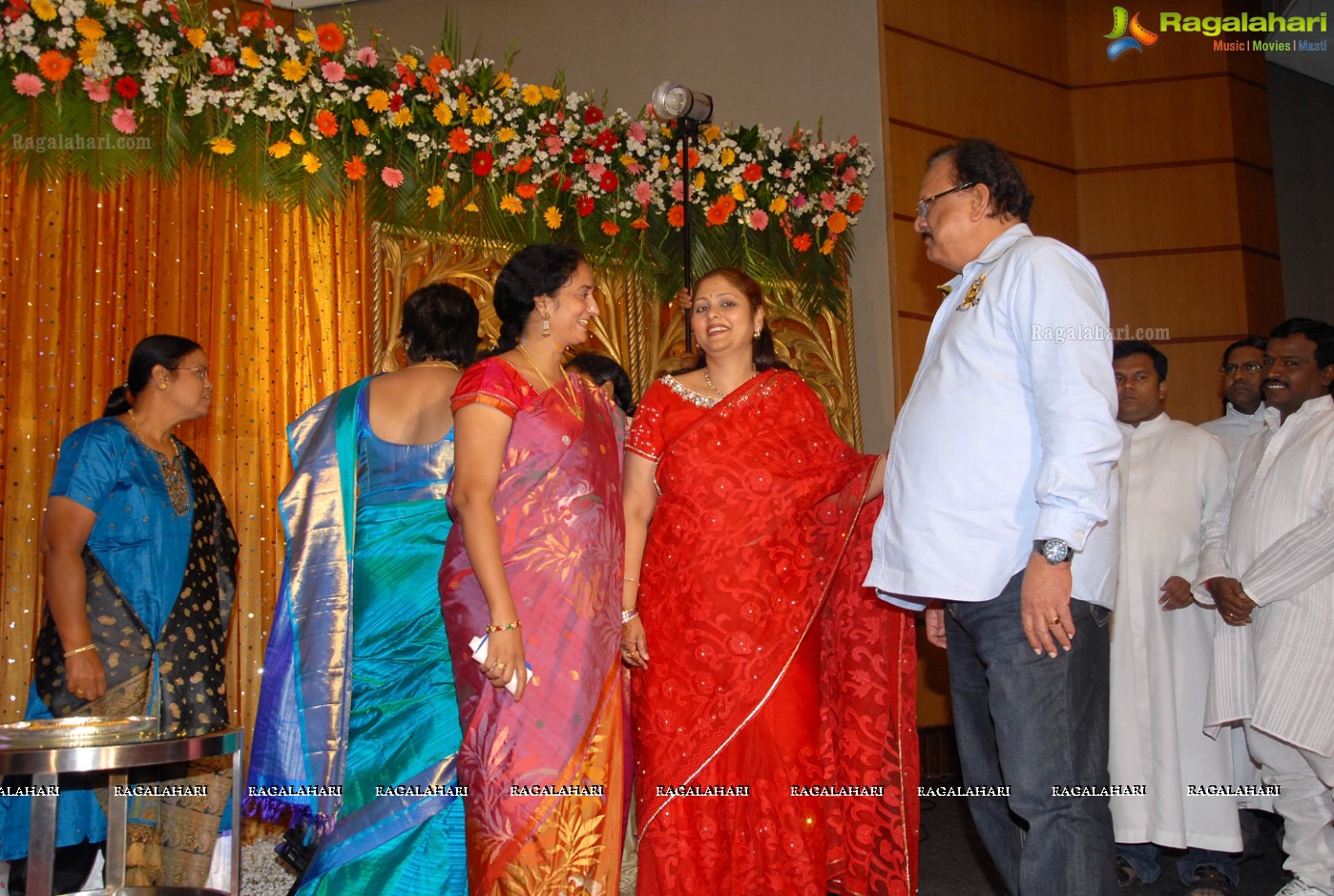 Subhashini’s Daughter Pooja Priyanka Wedding Reception