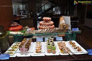 Sunday Brunch at Radisson Blu Plaza