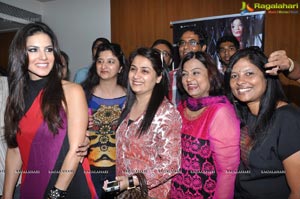 Sunny Leone promotes Akriti 2012 Exhibition/Sale, Hyderabad