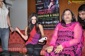 Sunny Leone promotes Akriti 2012 Exhibition/Sale, Hyderabad