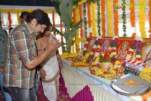 Navdeep Ritu Barmecha Vasul Raja Muhurat