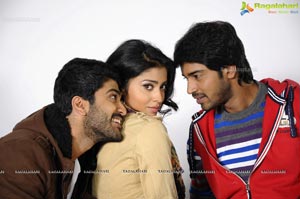 Nuvva Nena Shriya Sharwanand Photo Session