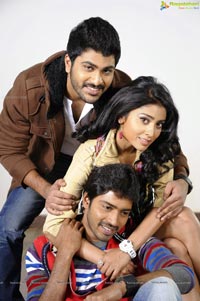 Nuvva Nena Shriya Sharwanand Photo Session