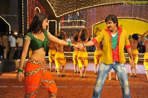 Ravi Teja Ileana Devudi Chesina Manushulu