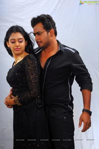 Tanish Niti Taylor Love Photos