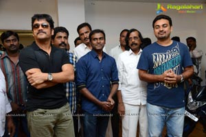 Adda Triple Platinum Disc Function Photos