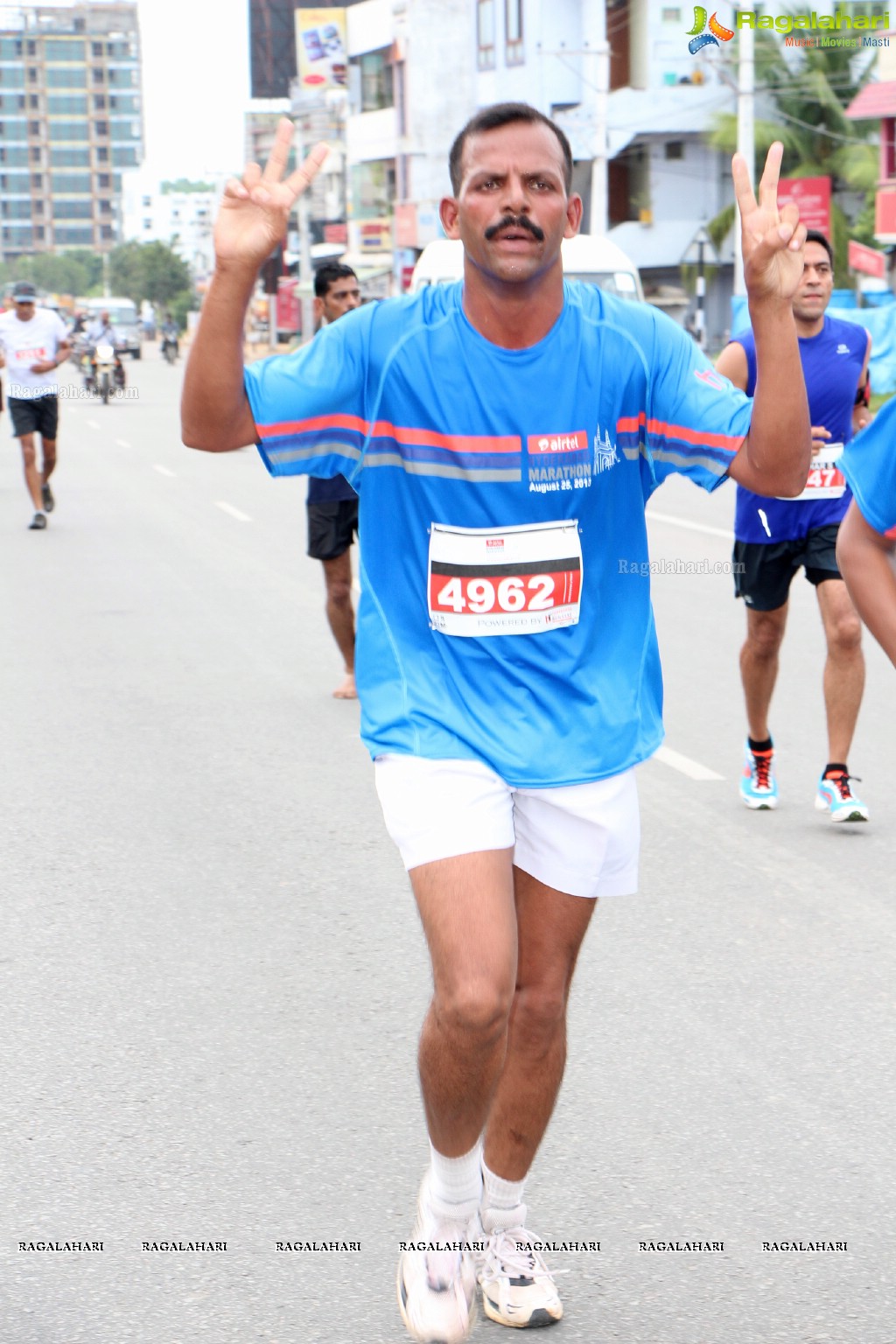 Airtel Hyderabad Marathon 2013