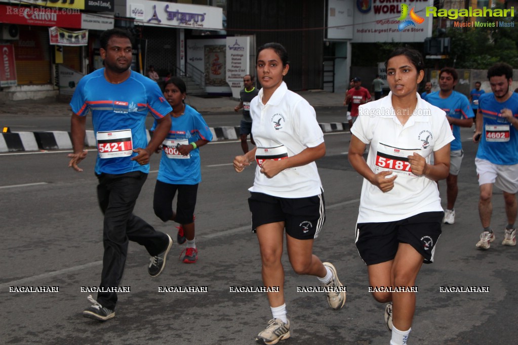 Airtel Hyderabad Marathon 2013