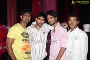 Akki Jain Birthday Party at Kismet