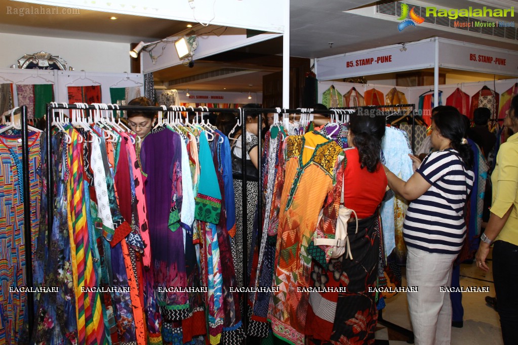 Sashi Nahata's Akritti Elite Exhibition & Sale at Taj Krishna, Hyderabad (Day 2)