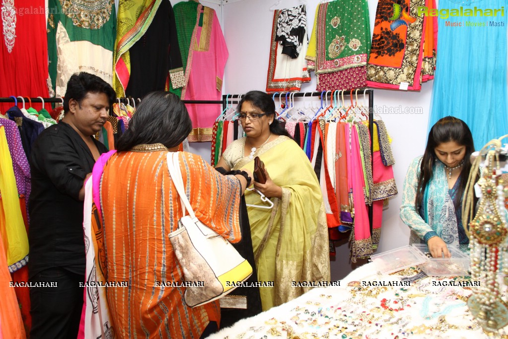 Sashi Nahata's Akritti Elite Exhibition & Sale at Taj Krishna, Hyderabad (Day 2)