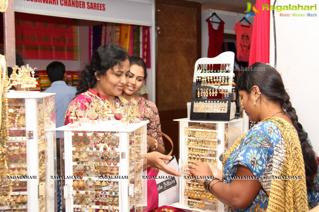 Sashi Nahata's Akritti Elite Exhibition & Sale at Taj Krishna, Hyderabad (Day 2)