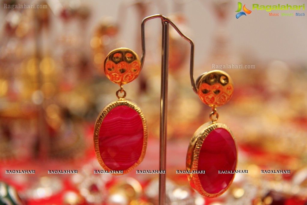 Sashi Nahata's Akritti Elite Exhibition & Sale at Taj Krishna, Hyderabad (Day 2)