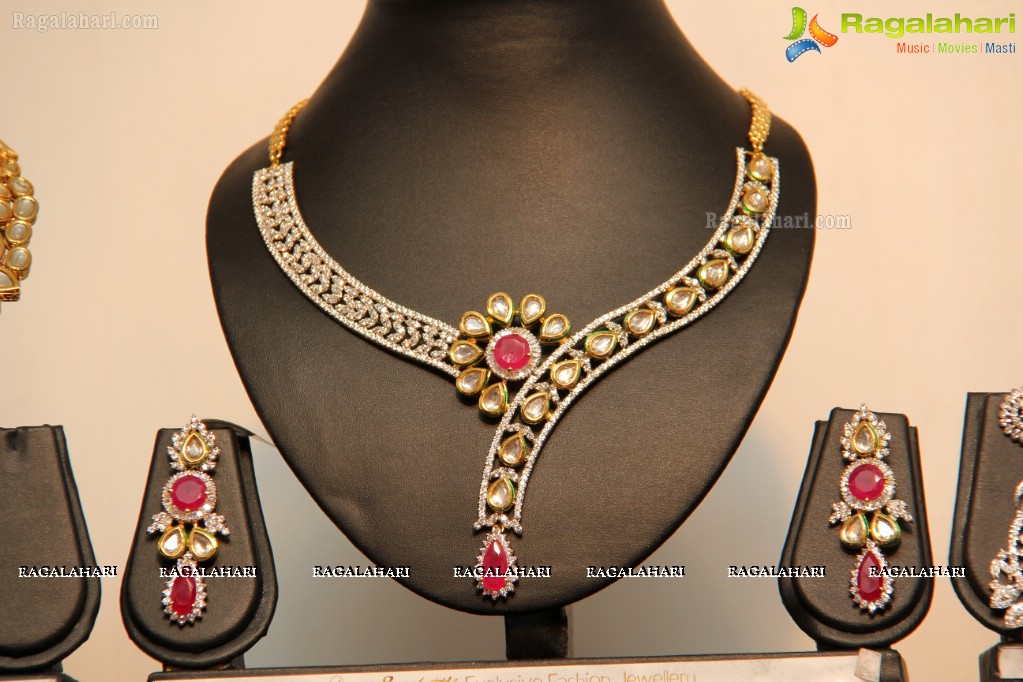 Sashi Nahata's Akritti Elite Exhibition & Sale at Taj Krishna, Hyderabad (Day 2)