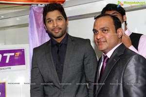 Allu Arjun Lot Mobiles Showroom Launch Photos