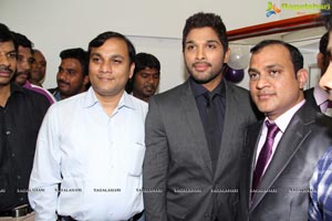 Allu Arjun Lot Mobiles Showroom Launch Photos