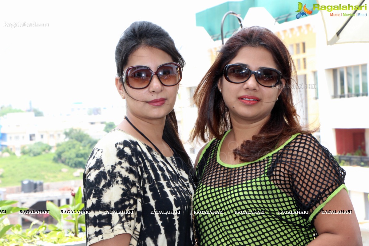 Aneet-Nainna & Ruchi-Chetan Sunday Brunch at Radisson Blu, Hyderabad