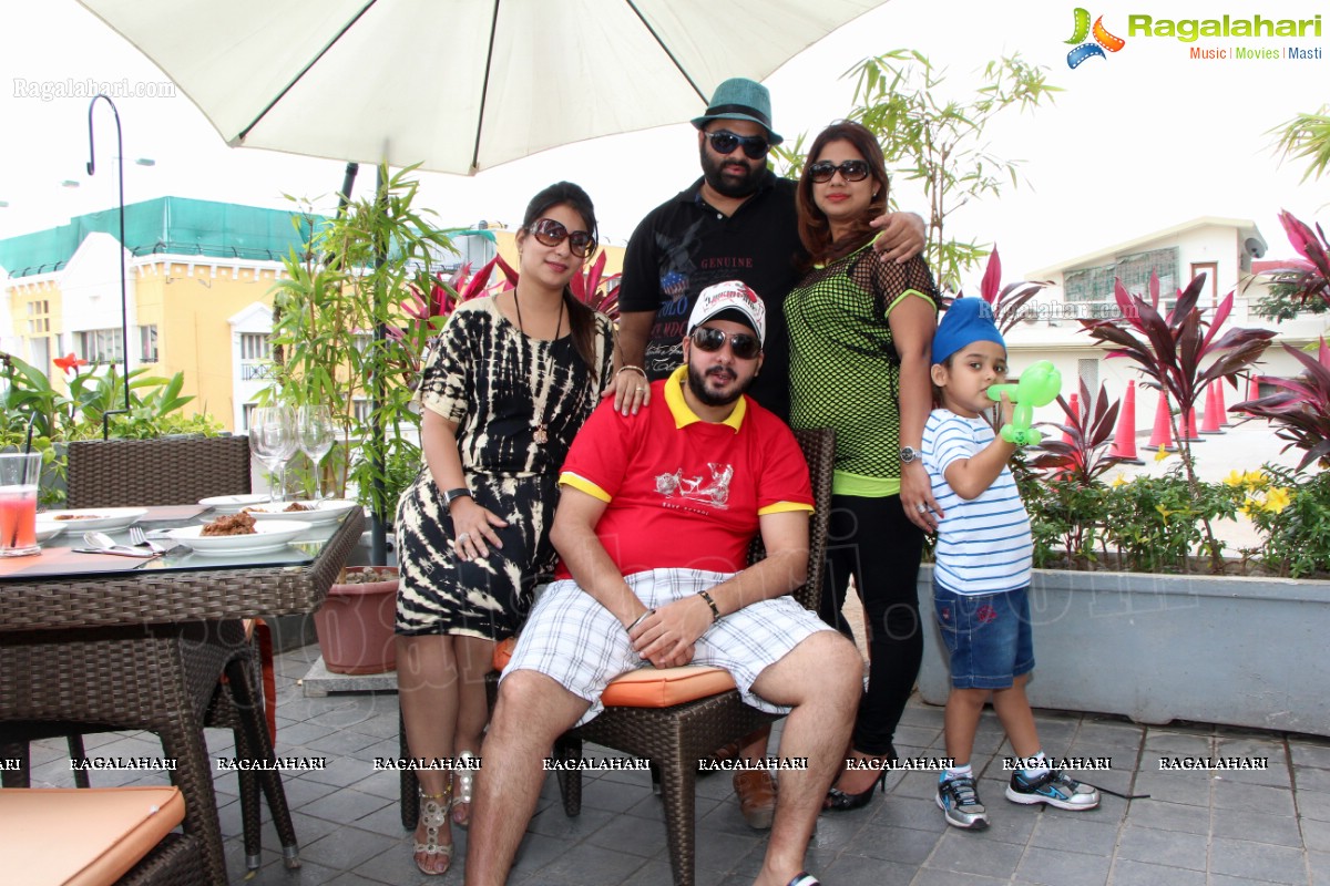 Aneet-Nainna & Ruchi-Chetan Sunday Brunch at Radisson Blu, Hyderabad