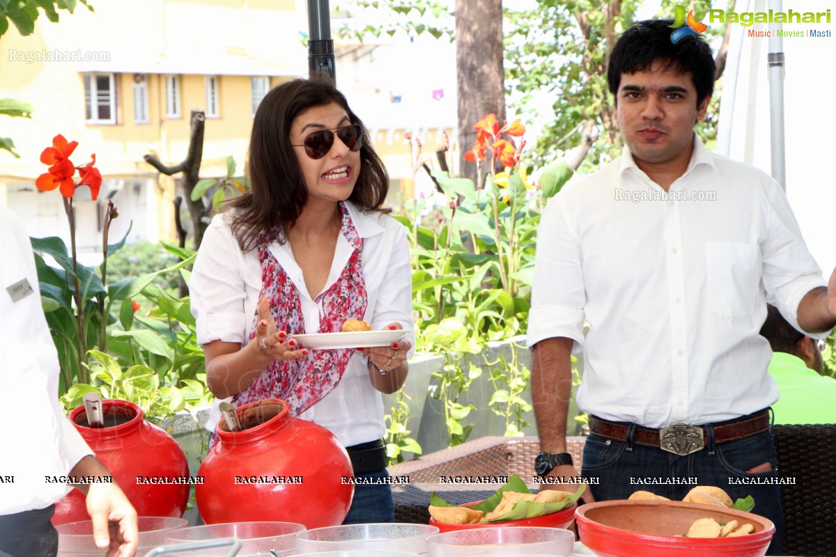 Aneet-Nainna & Ruchi-Chetan Sunday Brunch at Radisson Blu, Hyderabad