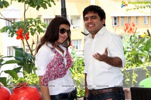 Aneet-Nainna & Ruchi-Chetan Sunday Brunch at Radisson Blu