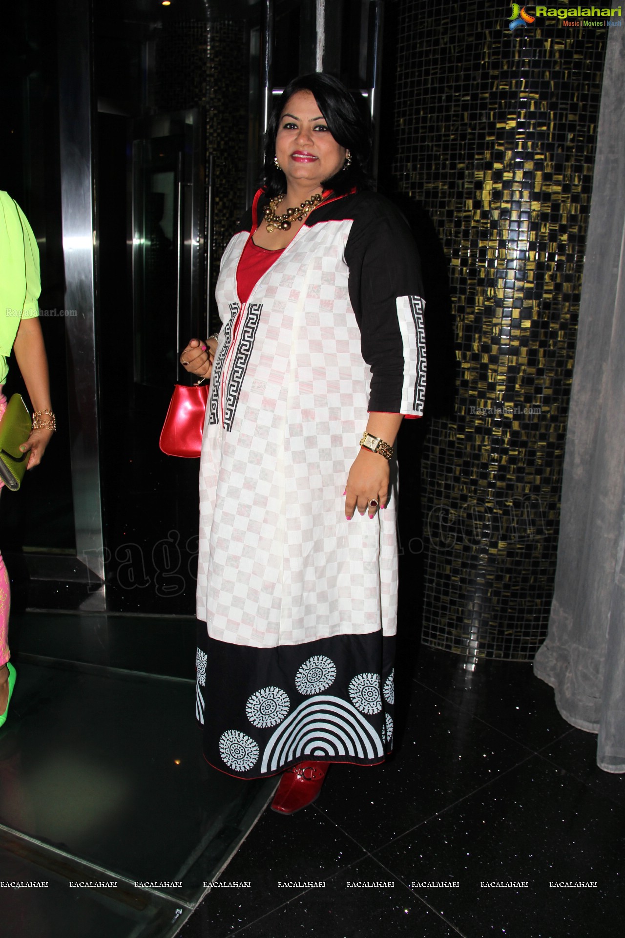 Bina Mehta's Birthday Party 2013 at Syn Asian Grill & Bar - Taj Deccan, Hyderabad