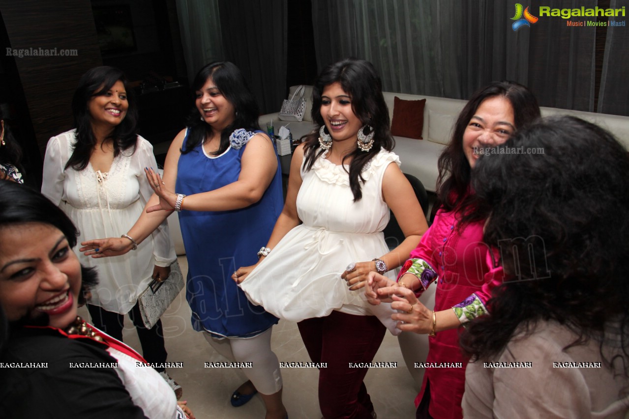 Bina Mehta's Birthday Party 2013 at Syn Asian Grill & Bar - Taj Deccan, Hyderabad