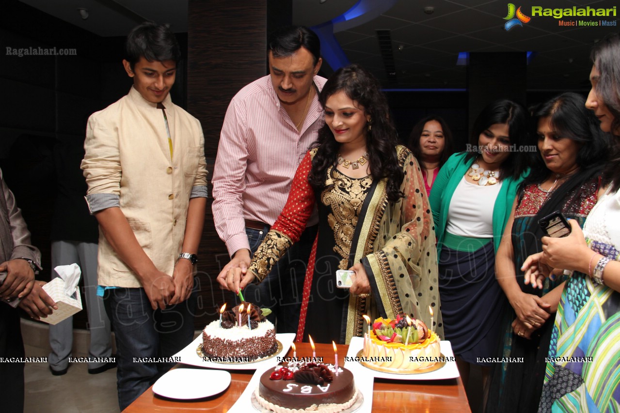 Bina Mehta's Birthday Party 2013 at Syn Asian Grill & Bar - Taj Deccan, Hyderabad