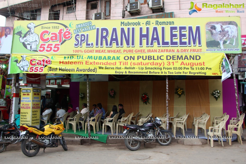 Cafe 555 special Haleem