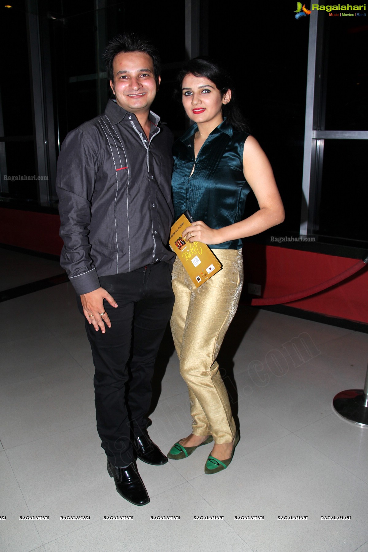 Chennai Express Exclusive Premiere Show by Bisket at Cinemax