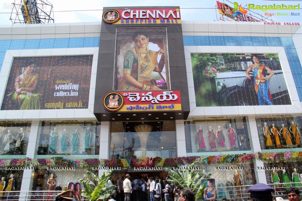 Kajal inaugurates Chennai Shopping Mall at AS Rao Nagar, Hyderabad