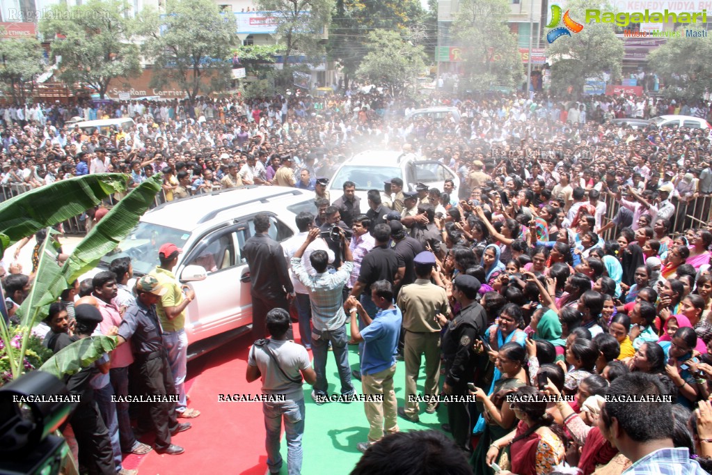 Kajal inaugurates Chennai Shopping Mall at AS Rao Nagar, Hyderabad