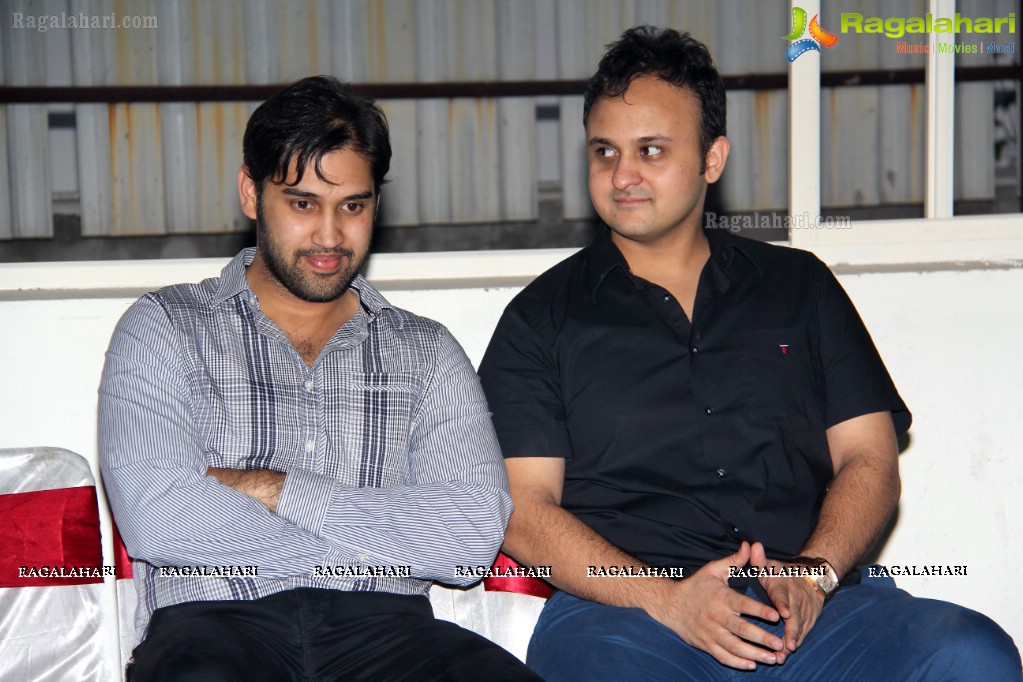 Iftar Party by Ali Akber Saberi and Malik Parvez at Amiso Plaza, Hyderabad