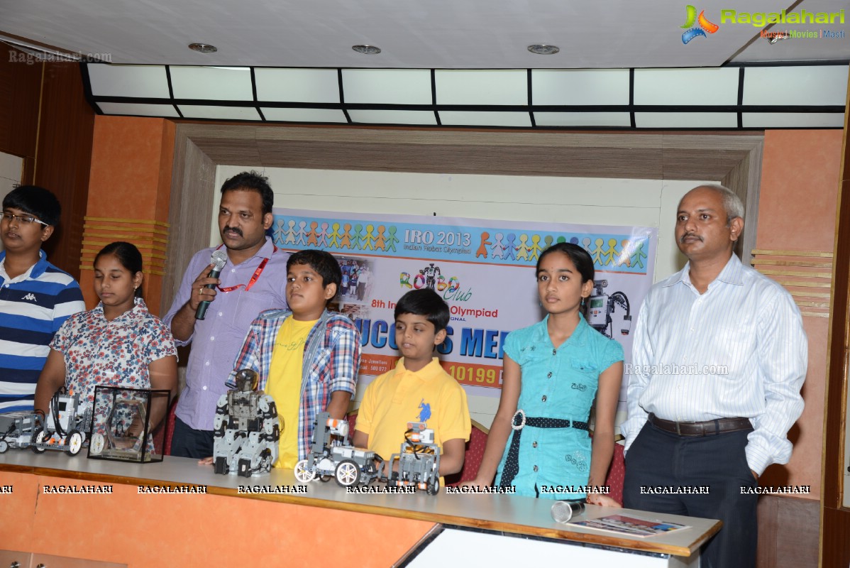 8th Indian Robot Olympiad 2013 Success Meet, Hyderabad