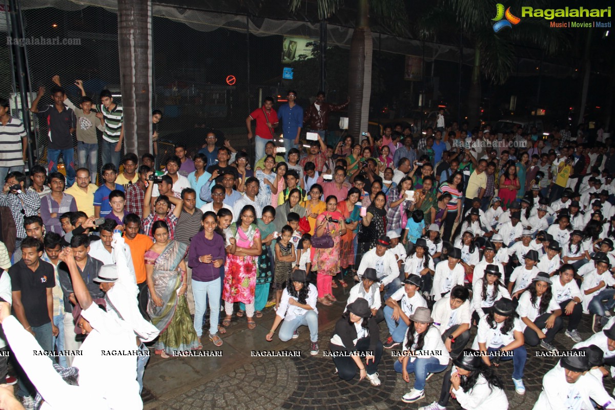 Tribute to MJ: Rams Step Up Dance Company's Flash Mob at Prasadz