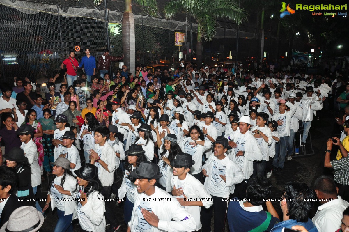 Tribute to MJ: Rams Step Up Dance Company's Flash Mob at Prasadz