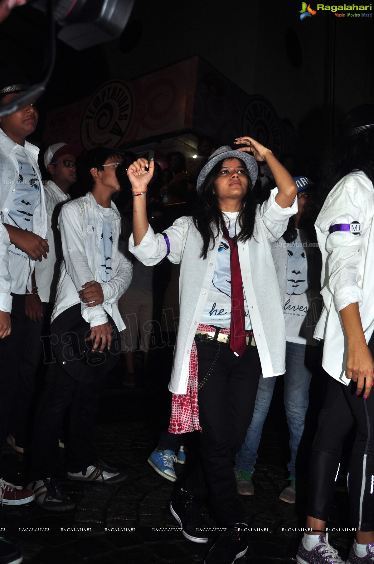 Tribute to MJ: Rams Step Up Dance Company's Flash Mob at Prasadz