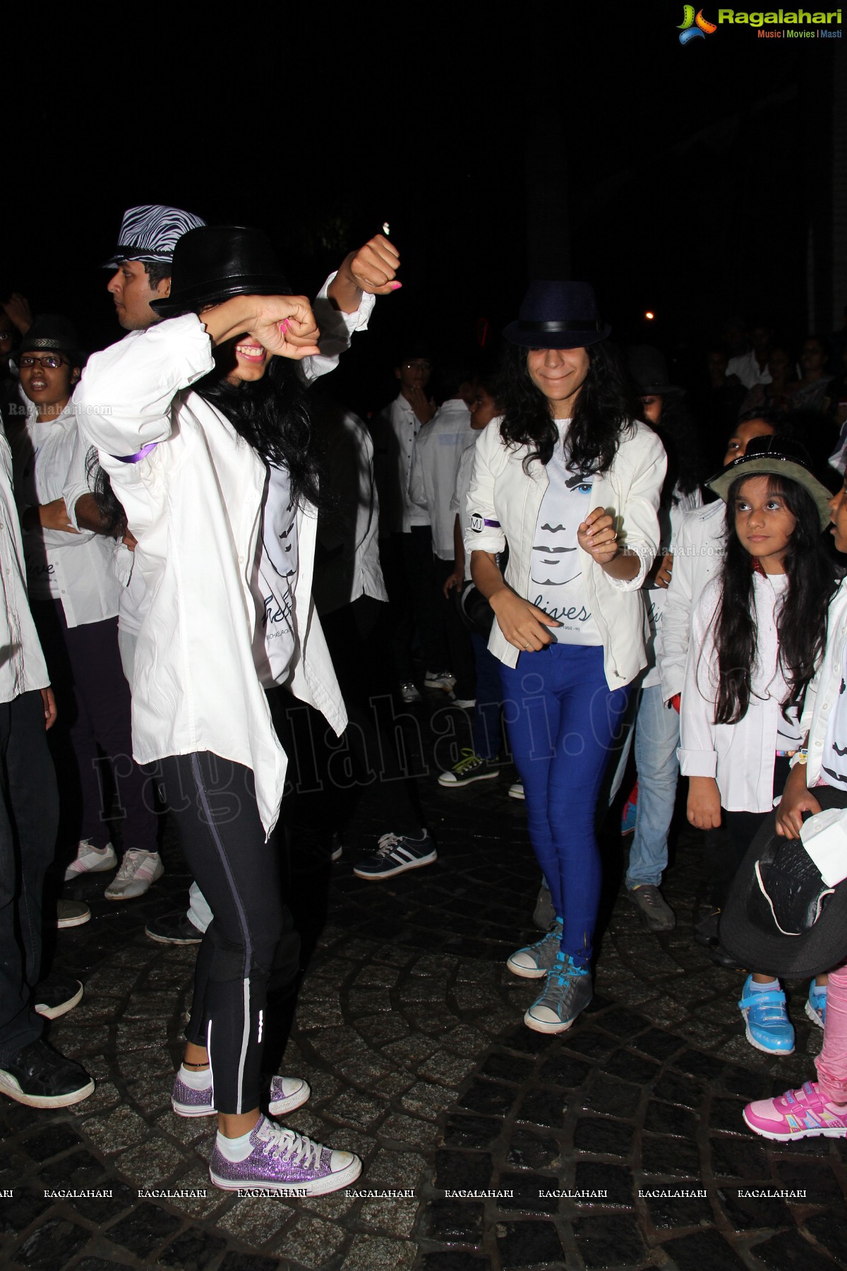 Tribute to MJ: Rams Step Up Dance Company's Flash Mob at Prasadz