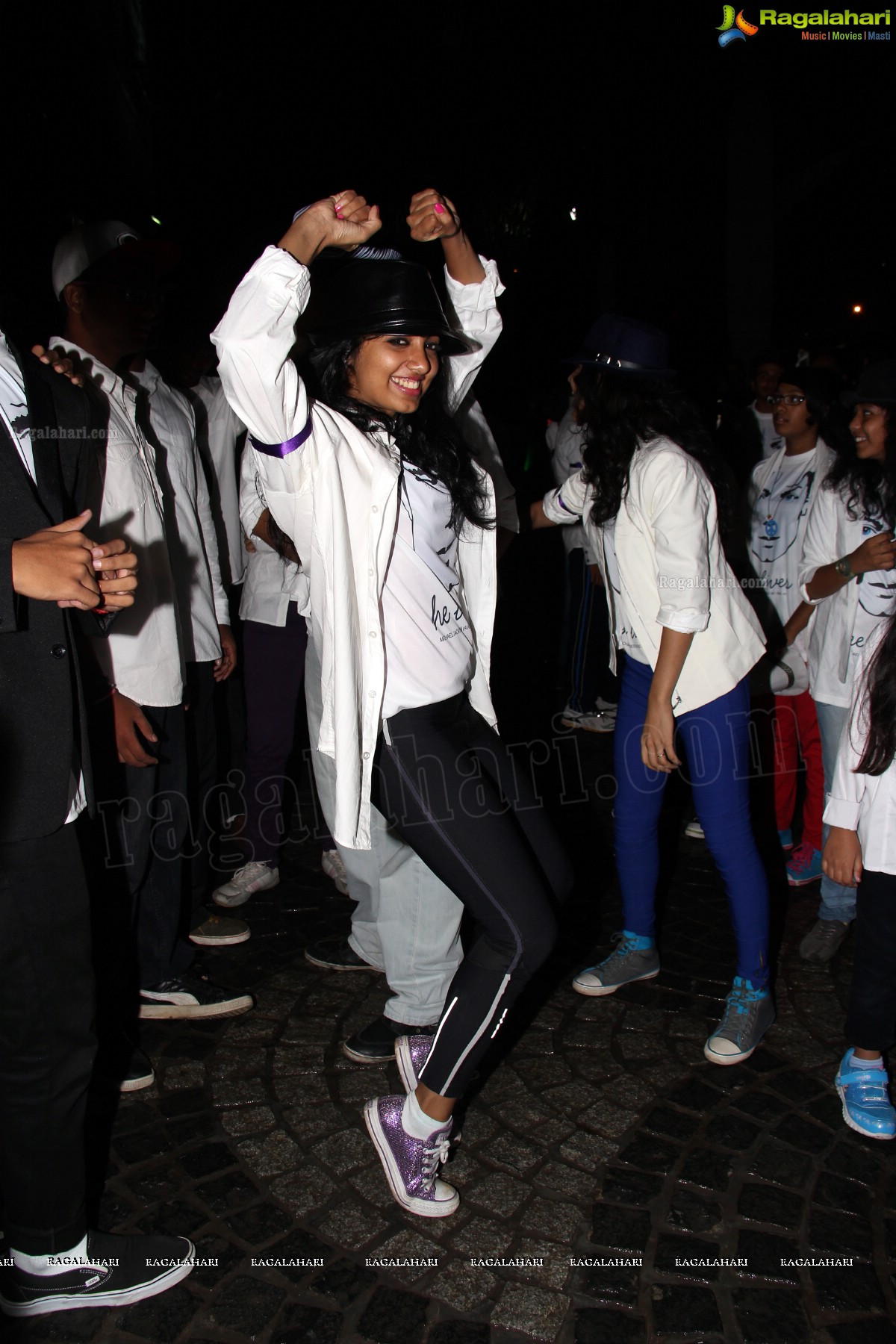 Tribute to MJ: Rams Step Up Dance Company's Flash Mob at Prasadz