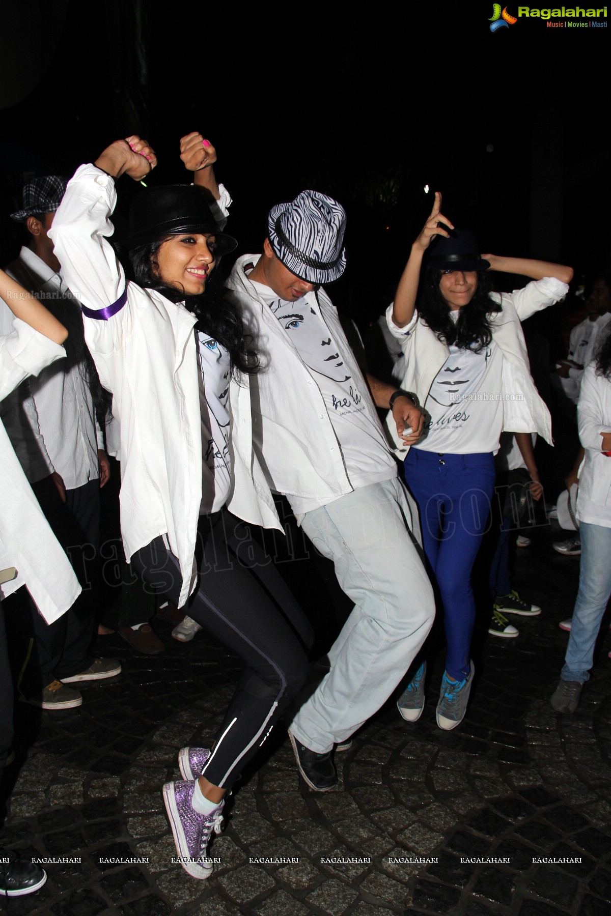 Tribute to MJ: Rams Step Up Dance Company's Flash Mob at Prasadz