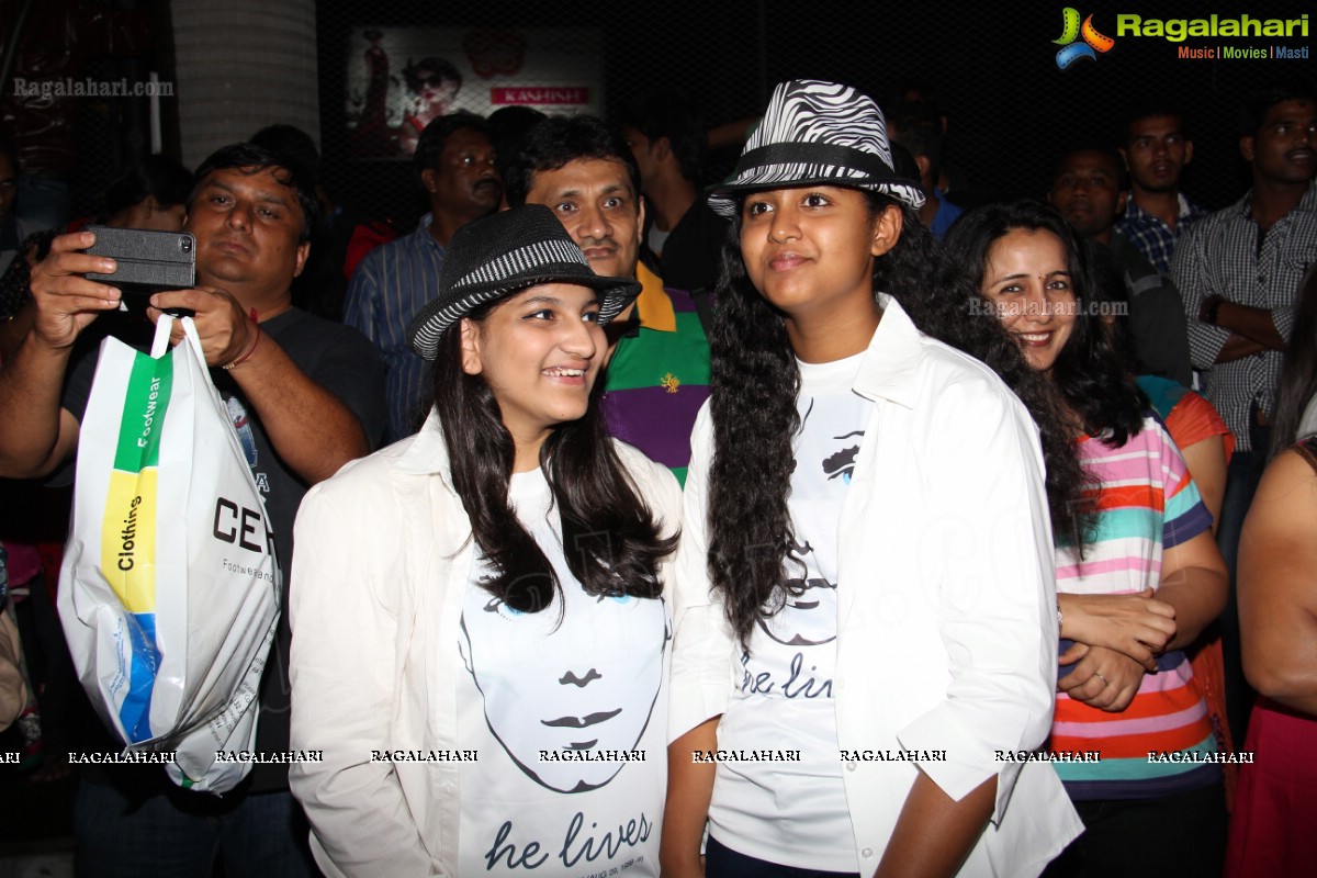 Tribute to MJ: Rams Step Up Dance Company's Flash Mob at Prasadz