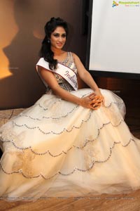 Miss Universal Princess 2013 Curtain Raiser