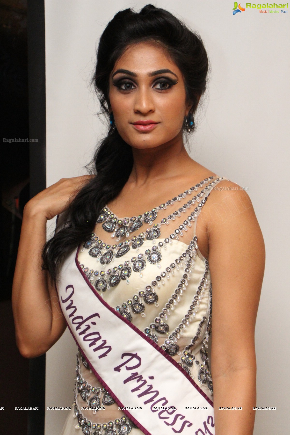 Miss Universal Princess 2013 Curtain Raiser