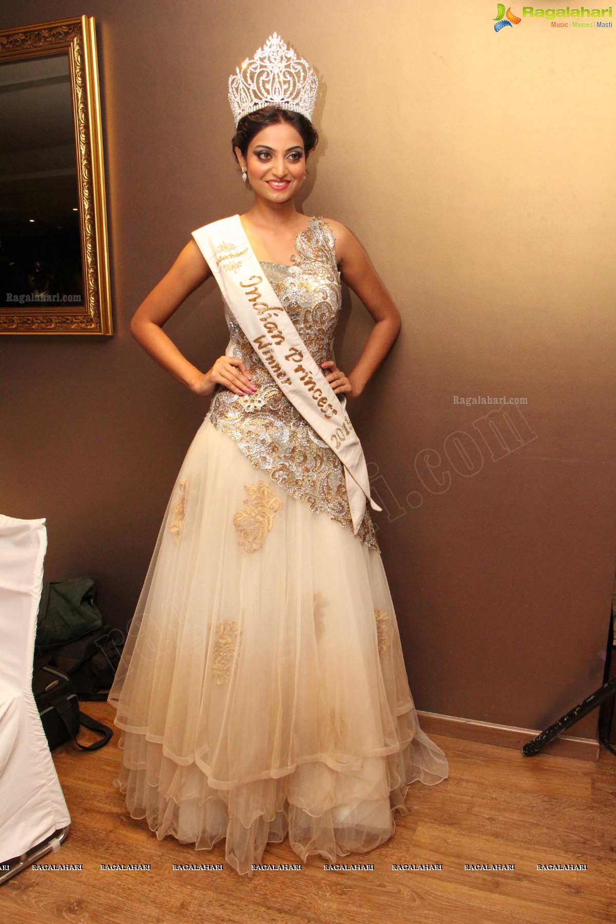 Miss Universal Princess 2013 Curtain Raiser