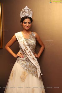 Miss Universal Princess 2013 Curtain Raiser