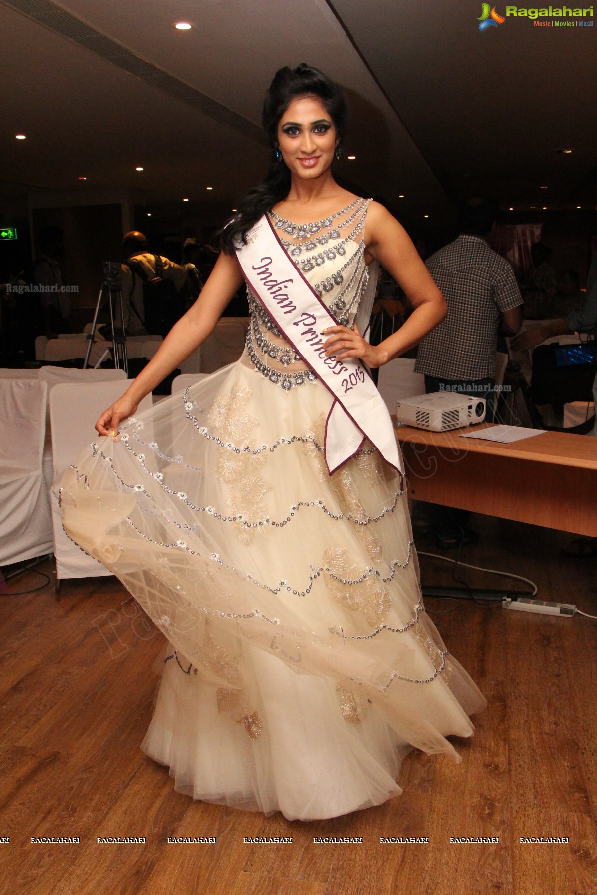 Miss Universal Princess 2013 Curtain Raiser