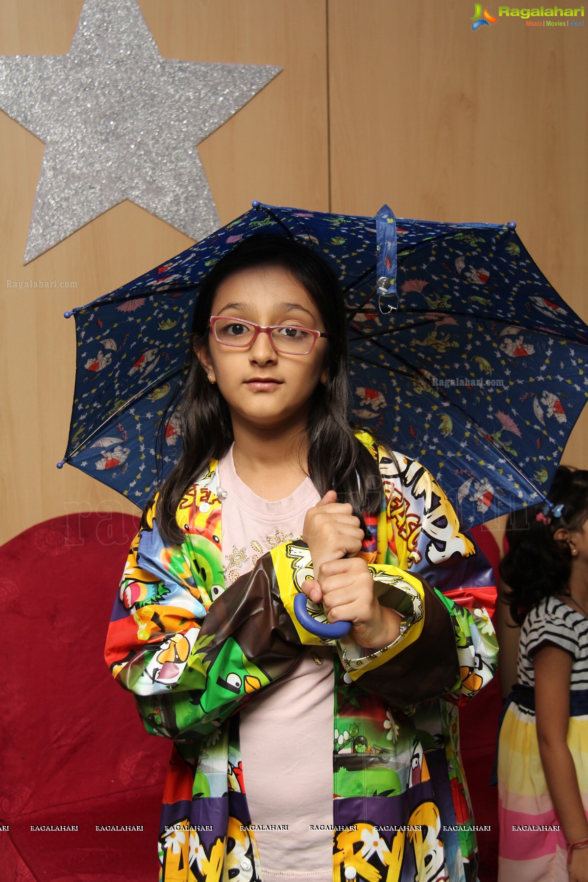 Monsoon Theme by Mom Kiddos Club, Hyderabad | Hosts: Neha and Anita